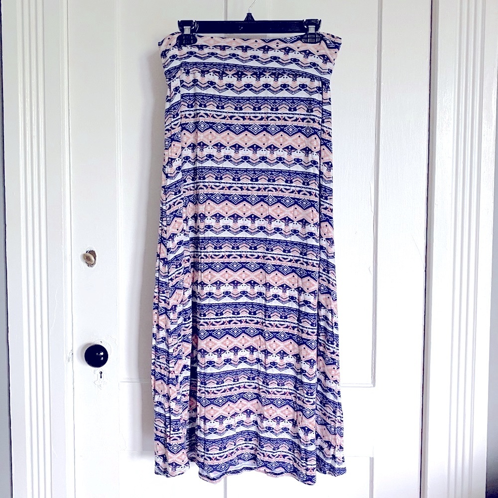 LOVEAPPELLA maxi skirt